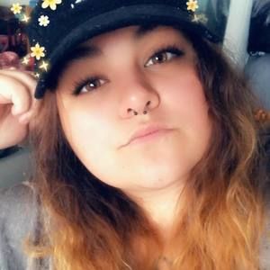 Meet your Posher, Alicia